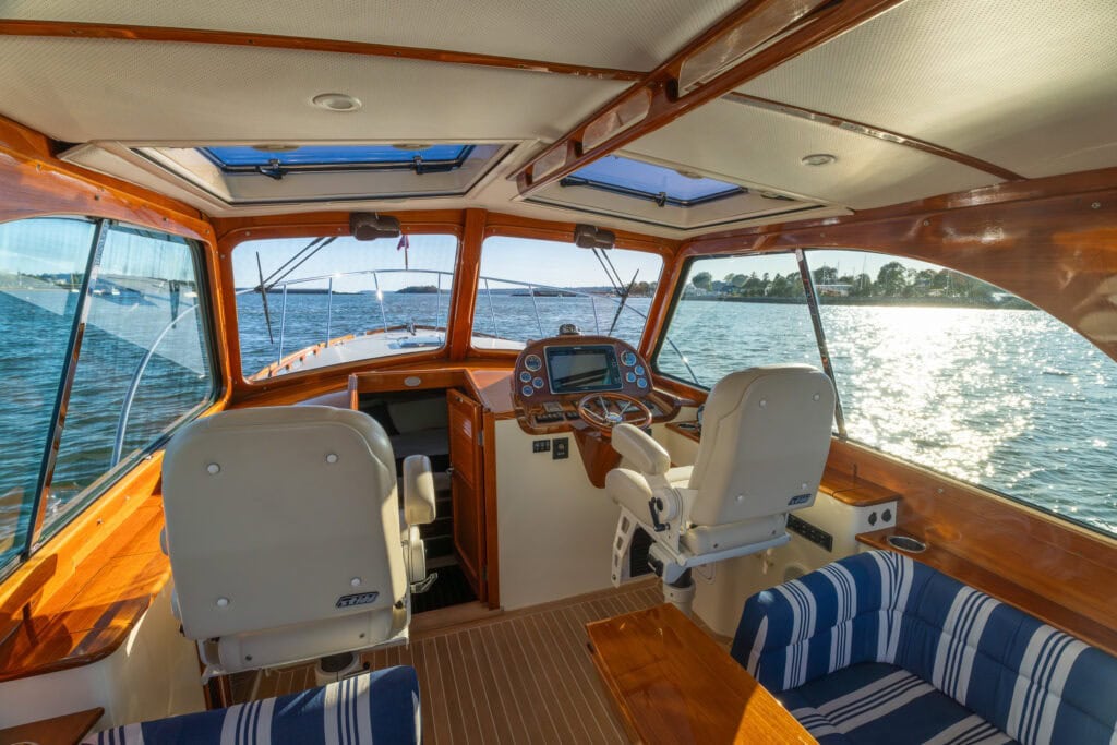 Hinckley - Interior
